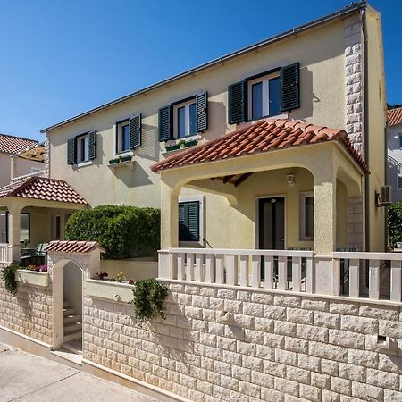 Apartmani Filipic โบล ภายนอก รูปภาพ