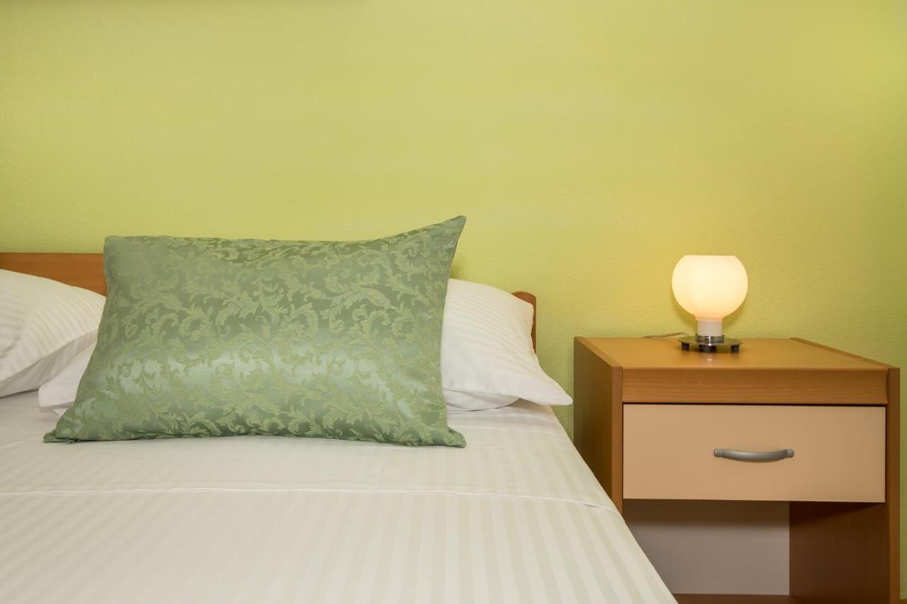 Apartmani Filipic โบล ภายนอก รูปภาพ