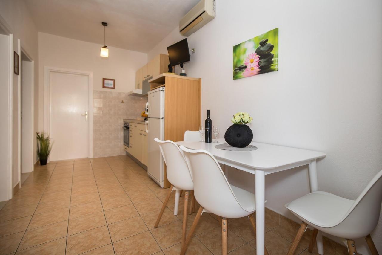 Apartmani Filipic โบล ภายนอก รูปภาพ