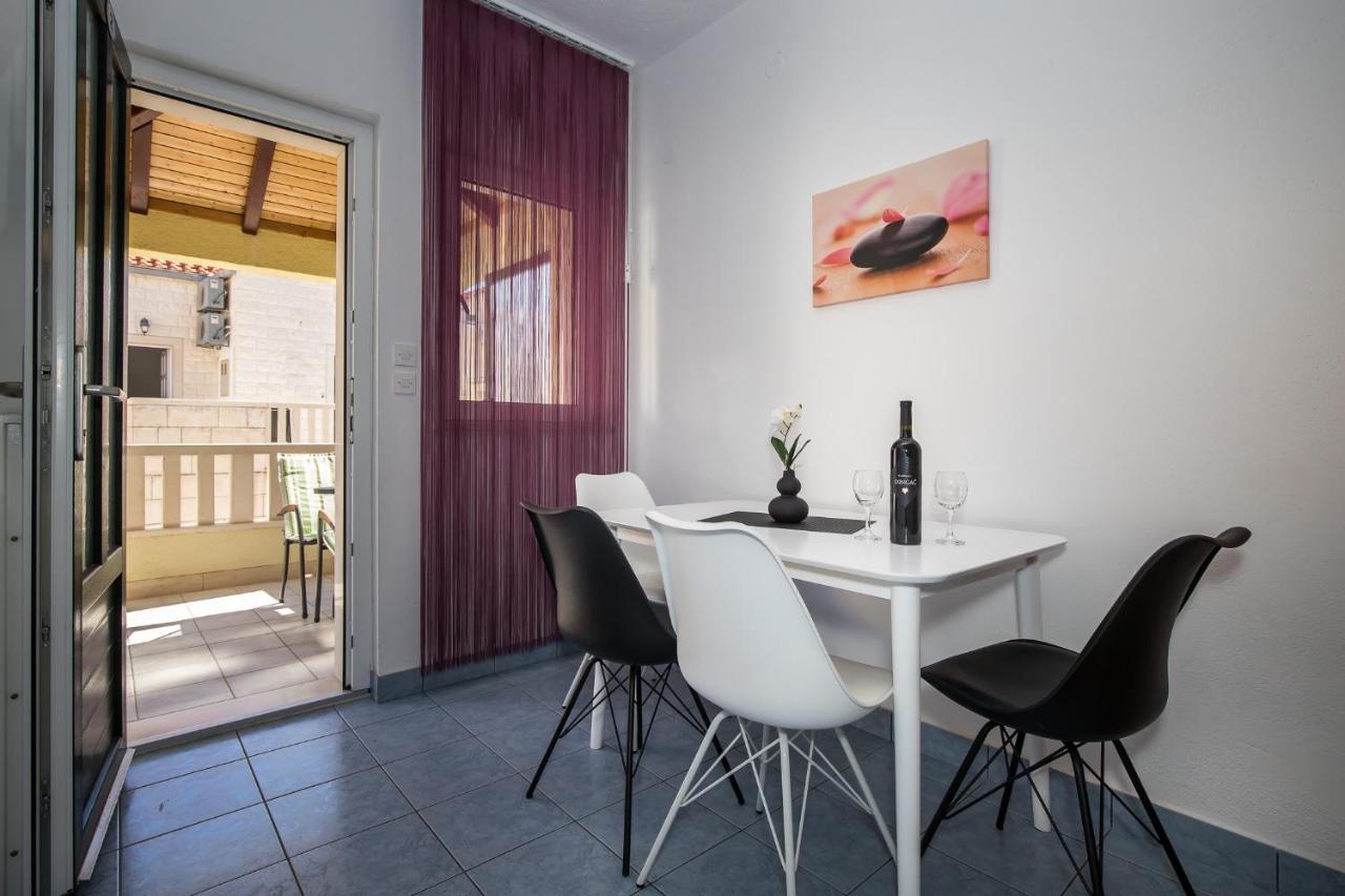 Apartmani Filipic โบล ภายนอก รูปภาพ